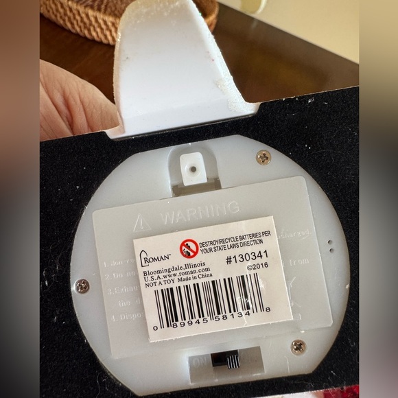 Pair of mini tree stocking hangers - Picture 8 of 8